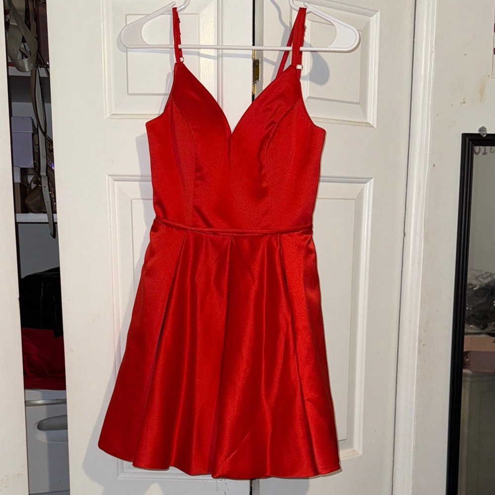 Elegant Red Mini Dress